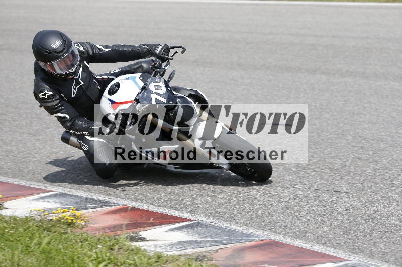 /Archiv-2024/29 12.06.2024 MOTO.CH Track Day ADR/Gruppe rot/70